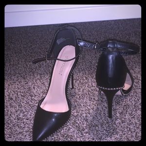 Black & silver studded pumps • size 8